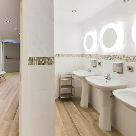 Singular By Eurotels - Juvenil Hostel