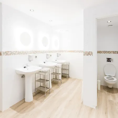 Hostel Singular By Eurotels - Juvenil